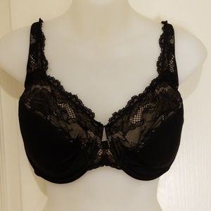 Black padded underwire Natori bra 34H